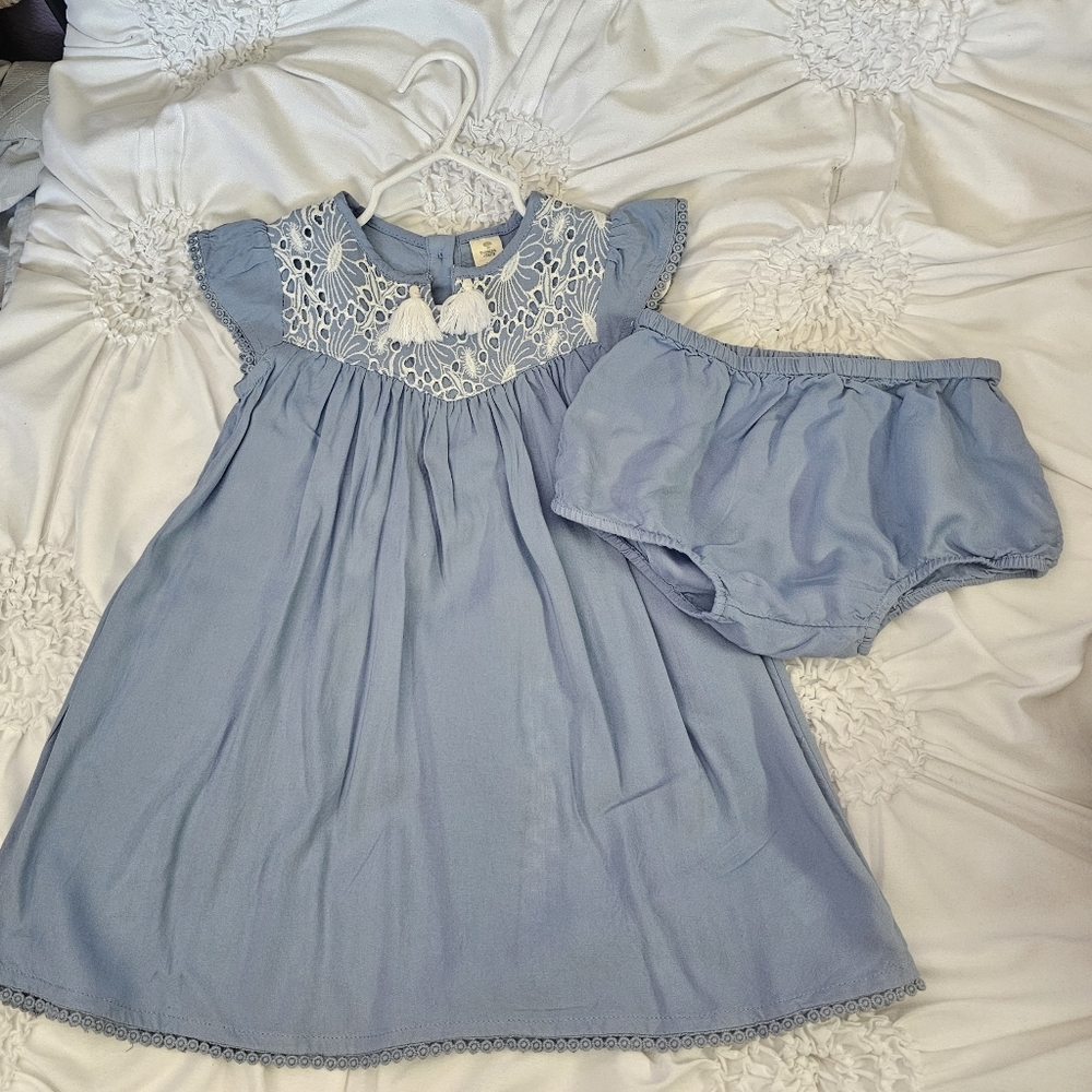 Tucker + Tate Embroidered Girl Dress Sz 24M - Picture 2 of 7